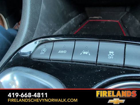 Certified 2020 Buick Encore GX Essence w/ Experience Buick Package image 32