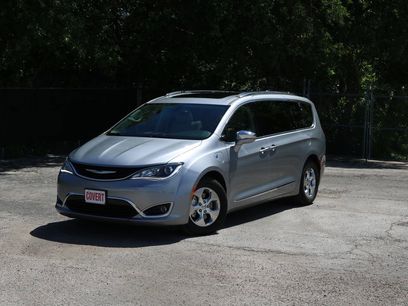 Used 2018 Chrysler Pacifica Limited