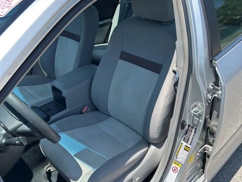 Used 2012 Toyota Camry LE FWD image 32