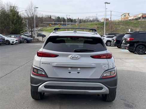 Used 2023 Hyundai Kona SEL image 4