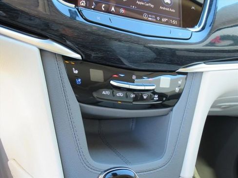 Used 2023 Cadillac XT6 Premium Luxury image 23