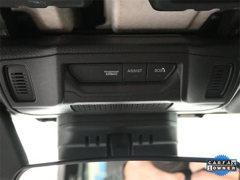 Used 2024 Jeep Gladiator Sport image 21