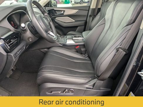 Used 2024 Acura MDX w/ Technology Package FWD image 16