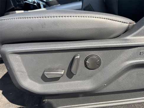 New 2026 Ford F250 Lariat w/ Black Appearance Package image 13