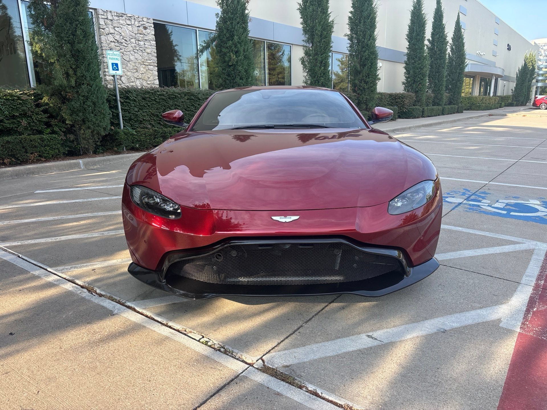 Used 2020 Aston Martin V8 Vantage Coupe RWD image 3