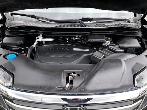 Used 2016 Honda Pilot Elite image 32