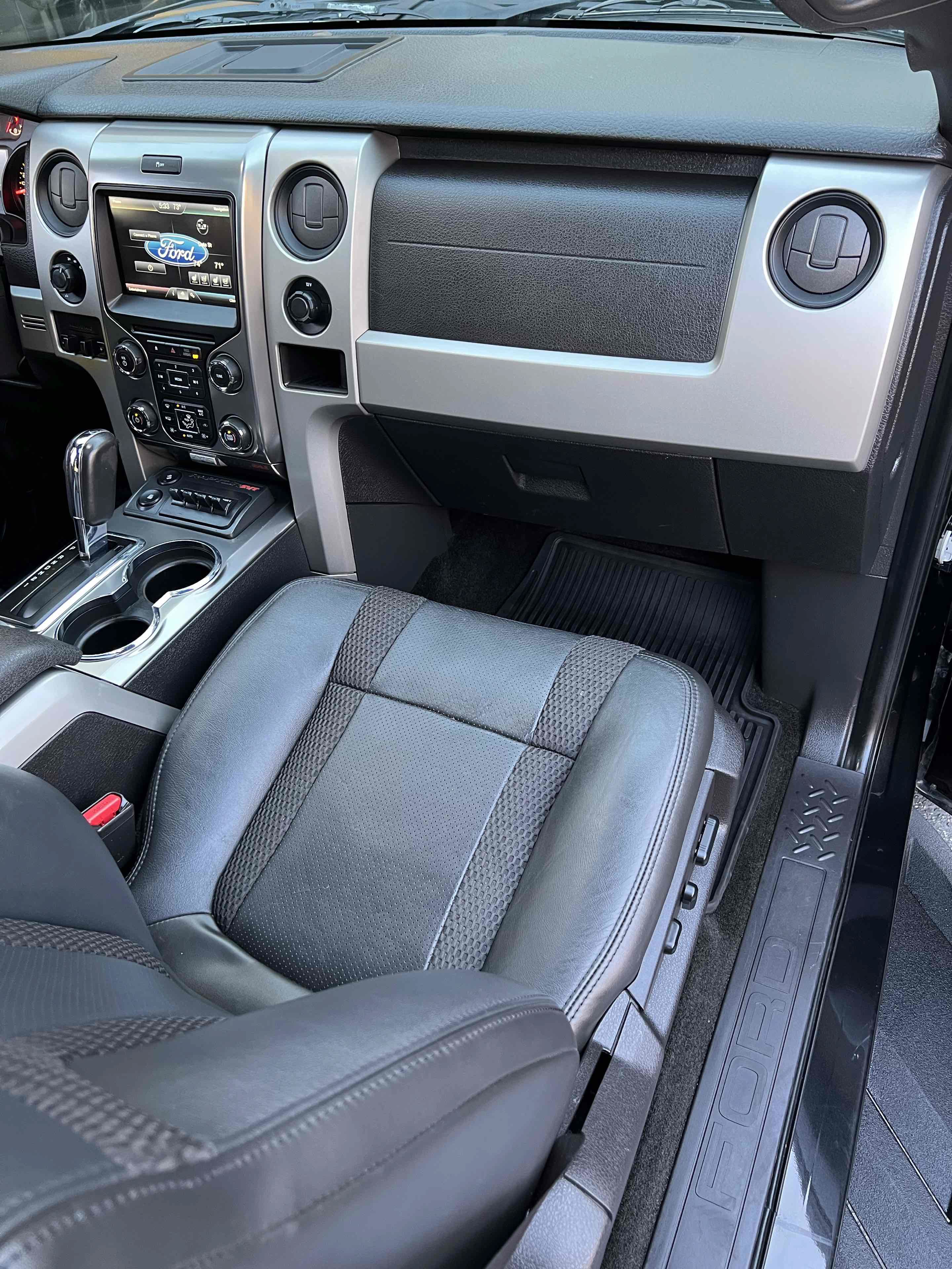 Used 2014 Ford F150 Raptor w/ Equipment Group 801A Luxury AWD/4WD image 39
