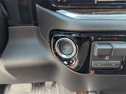 New 2026 GMC Sierra 1500 Elevation w/ Elevation Premium Package AWD/4WD image 18