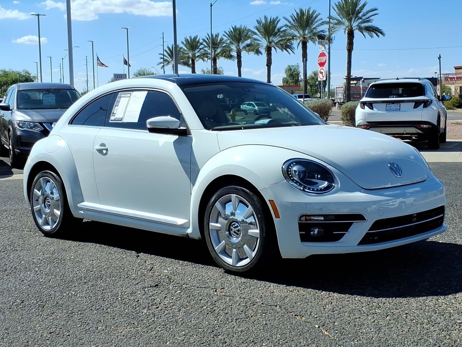 Used 2019 Volkswagen Beetle 2.0T SE FWD image 1