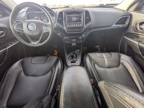 Used 2022 Jeep Cherokee Latitude Lux w/ Mopar Interior Package image 12