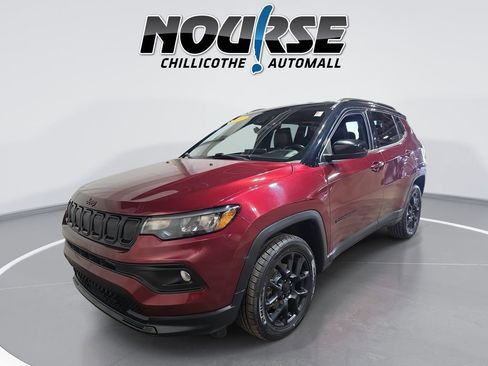 Used 2022 Jeep Compass Altitude w/ Convenience Group image 1