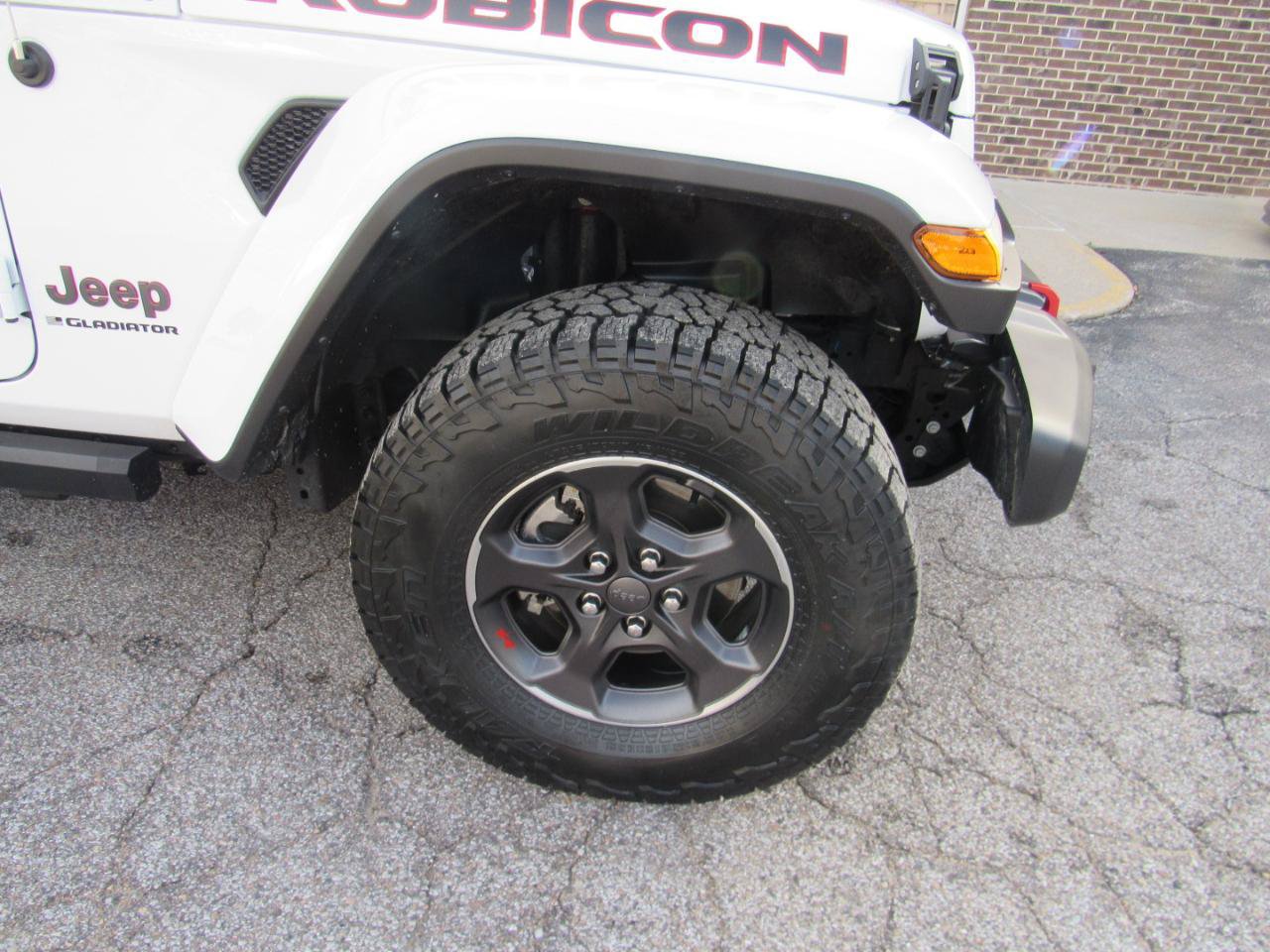 Used 2023 Jeep Gladiator Rubicon w/ Cold Weather Group AWD/4WD image 44