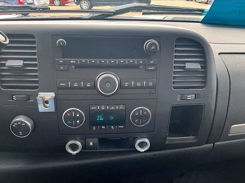 Used 2009 Chevrolet Silverado 1500 LT w/ Power Pack Plus AWD/4WD image 22