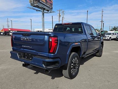 New 2026 GMC Sierra 2500 Denali Ultimate image 5