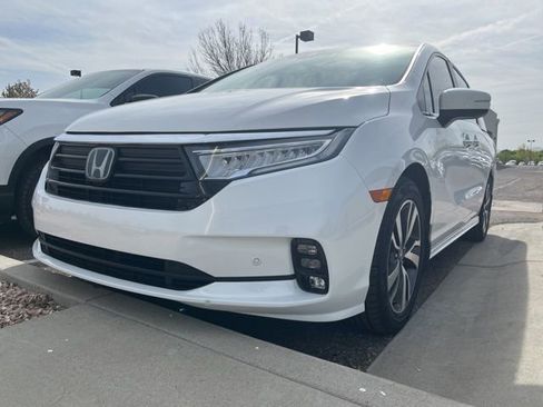 Certified 2024 Honda Odyssey Touring image 1