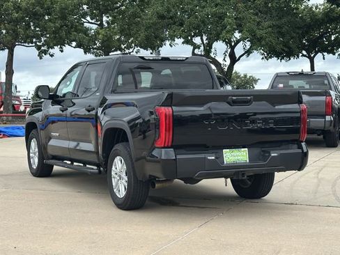 Used 2022 Toyota Tundra SR5 RWD image 3