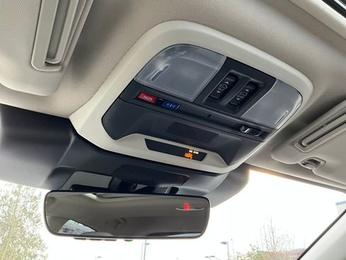 New 2025 Subaru Crosstrek 2.5i Premium image 16