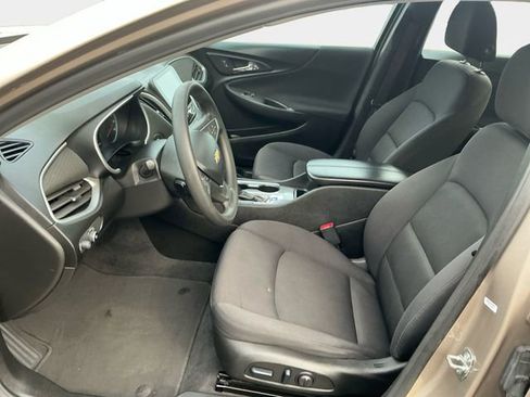 Used 2023 Chevrolet Malibu LT FWD image 11