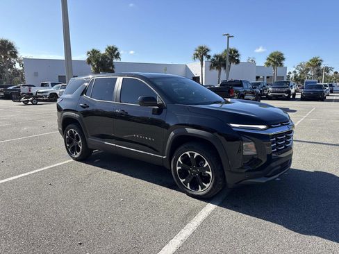 Used 2025 Chevrolet Equinox LT image 1