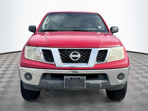 Used 2010 Nissan Frontier SE AWD/4WD image 2