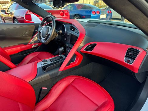 Used 2016 Chevrolet Corvette Z06 w/ 3LZ Preferred Equipment Group image 26