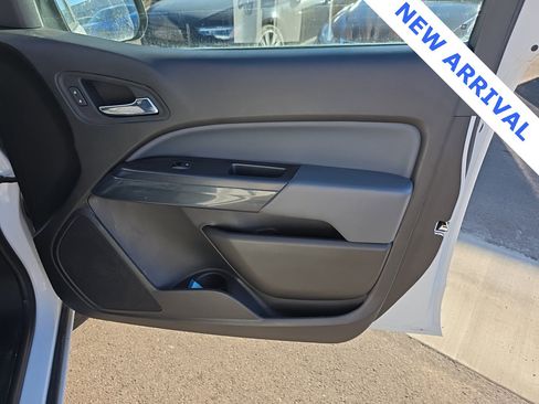 Used 2019 Chevrolet Colorado Z71 image 40