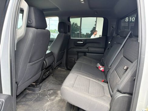 Used 2021 Chevrolet Silverado 1500 LT AWD/4WD image 5