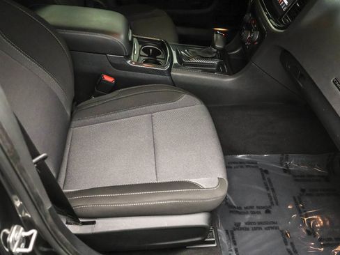 Used 2020 Dodge Charger SXT w/ Blacktop Package image 38