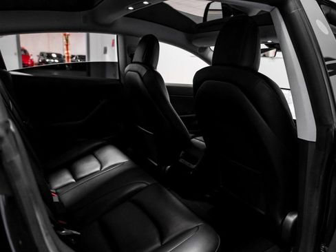 Used 2019 Tesla Model 3 Standard Range Plus image 34