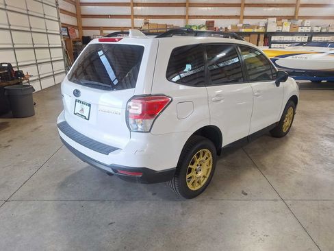 Used 2018 Subaru Forester 2.5i w/ Alloy Wheel Package AWD/4WD image 8
