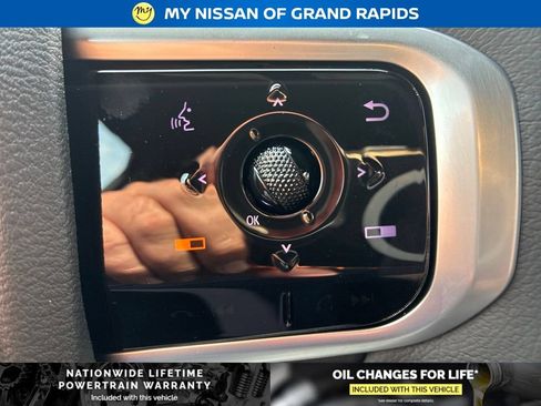 New 2026 Nissan Armada SL w/ Captain's Chari Seat Package AWD/4WD image 23