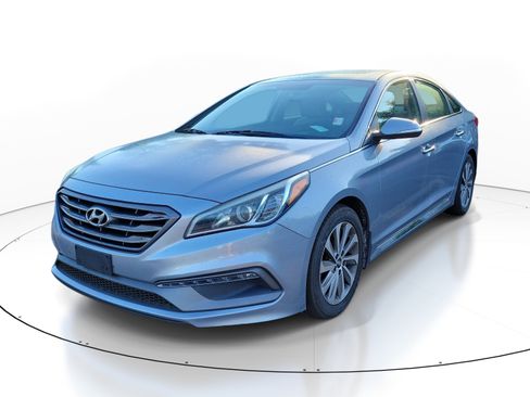 Used 2017 Hyundai Sonata Sport w/ Value Edition Package 02 FWD image 3