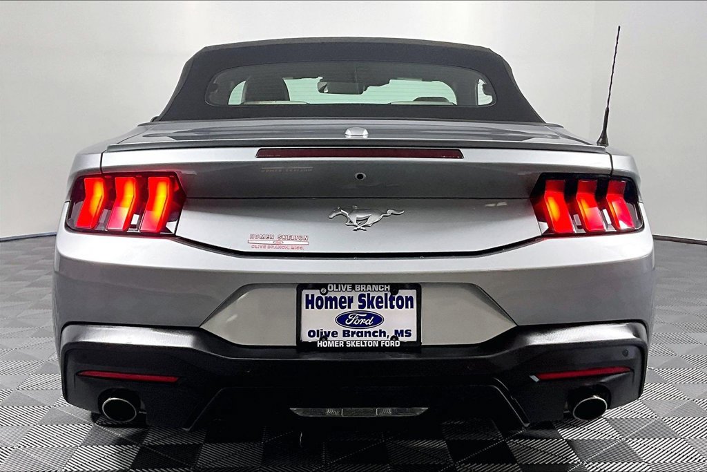 Certified 2024 Ford Mustang Premium RWD image 4