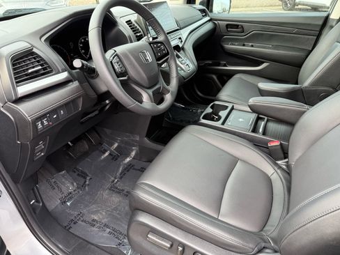 Used 2026 Honda Odyssey EX-L image 12