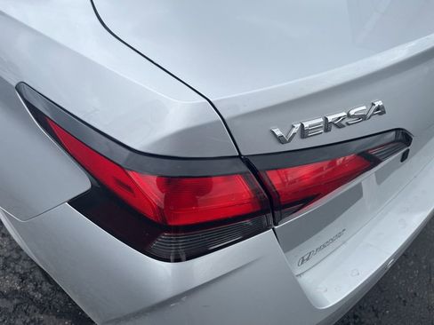 Used 2023 Nissan Versa SV FWD image 19