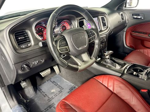 Used 2022 Dodge Charger SRT Hellcat w/ Harman/Kardon Audio Group image 9
