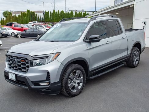 Certified 2024 Honda Ridgeline TrailSport image 6
