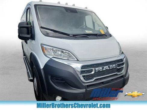 Used 2025 RAM ProMaster 2500 w/ U-Haul Equipment Group FWD image 1