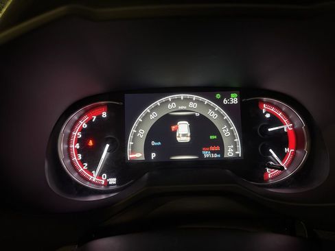 Used 2023 Toyota RAV4 XLE image 5