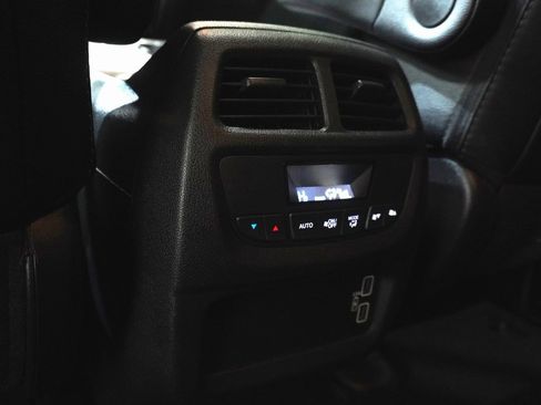 Used 2022 Honda Pilot Special Edition image 16