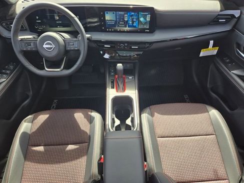New 2026 Nissan Kicks SR FWD image 9