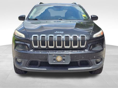 Used 2015 Jeep Cherokee Latitude w/ Trailer Tow Group AWD/4WD image 8