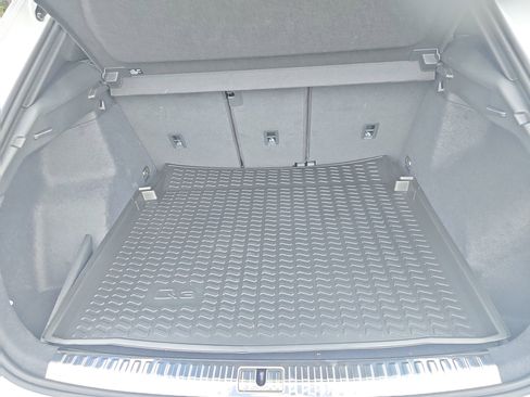 Certified 2025 Audi Q3 2.0T Premium w/ Convenience Package image 12