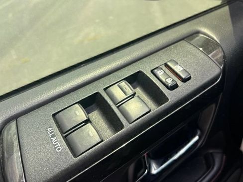 Used 2021 Toyota 4Runner TRD Off-Road AWD/4WD image 16