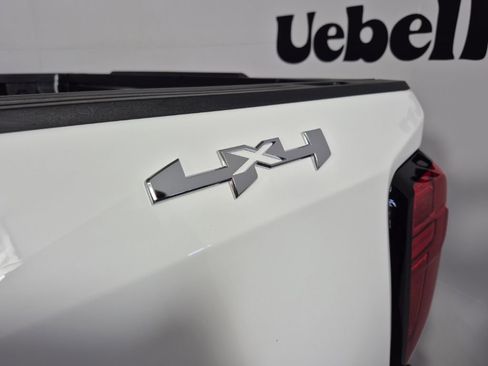 Certified 2026 GMC Sierra 1500 SLT w/ SLT Convenience Package image 5