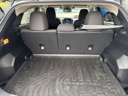 Used 2024 Subaru Crosstrek 2.0i Premium image 32