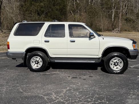 Used 1995 Toyota 4Runner SR5 image 4