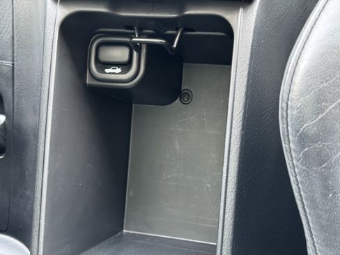 Used 2004 Honda S2000 image 26