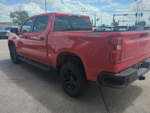 Used 2023 Chevrolet Silverado 1500 Custom Trail Boss AWD/4WD image 4