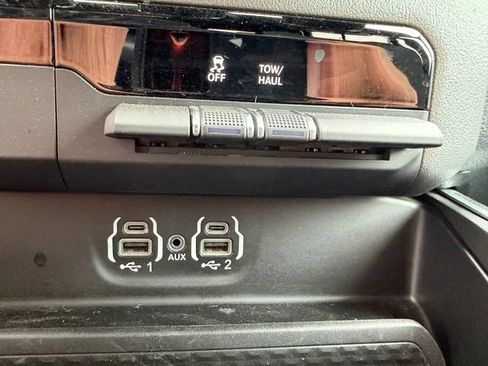 Used 2023 RAM 1500 Big Horn AWD/4WD image 25
